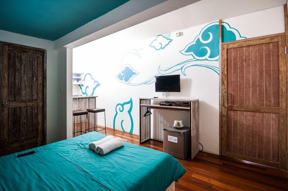 Nau Here Hostel Kuta  Exterior photo