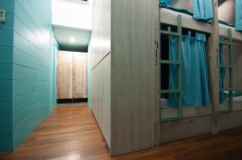 Nau Here Hostel Kuta  Exterior photo