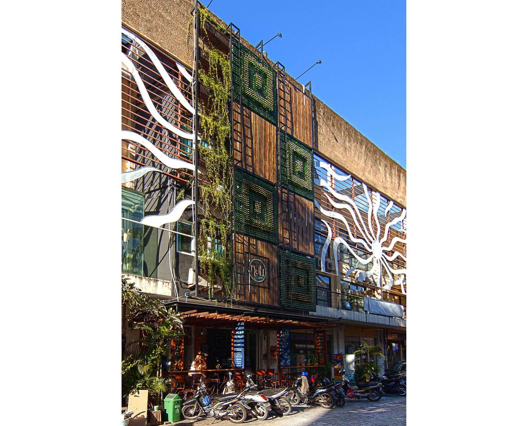 Nau Here Hostel Kuta  Exterior photo